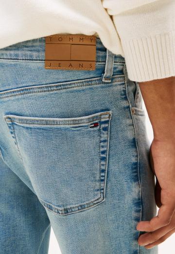 Узкие джинсы