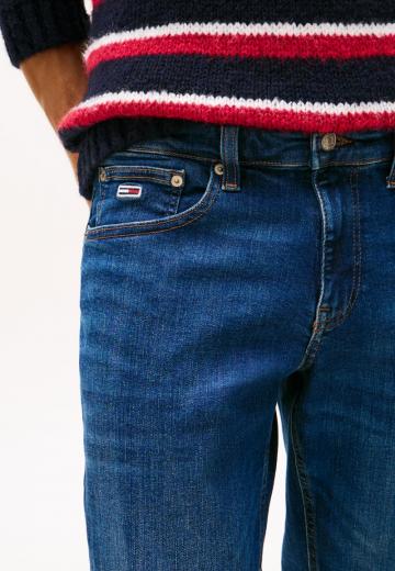 Узкие джинсы