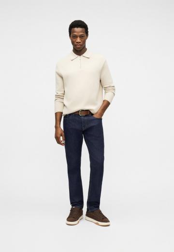 Узкие джинсы