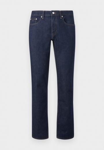 Узкие джинсы