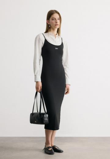 Платье футляр