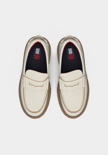 Полуботинки