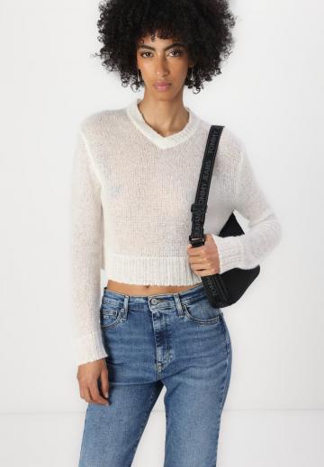 Клешеные джинсы