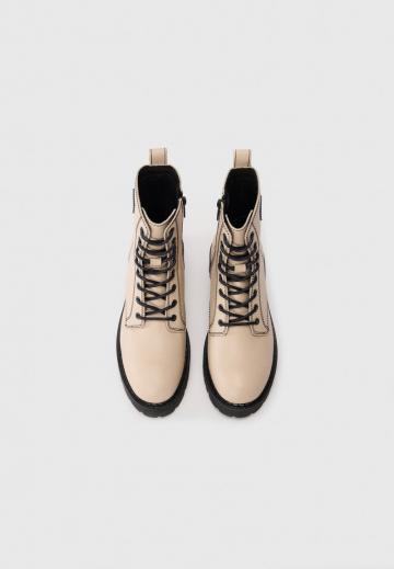 Сапоги на платформе