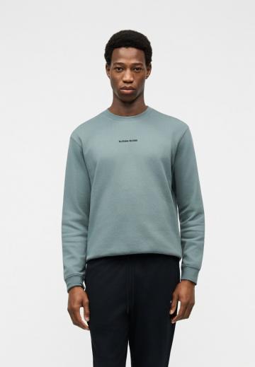 Спортивная кофта