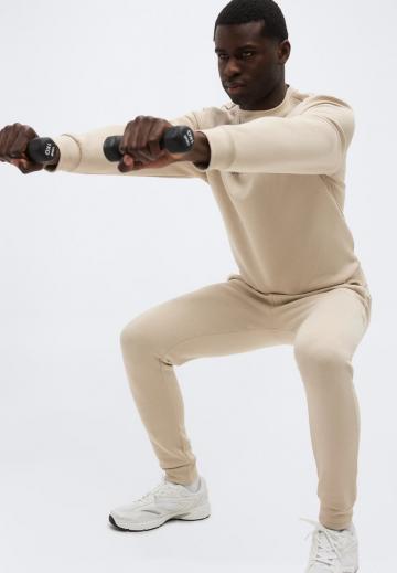 Спортивные штаны