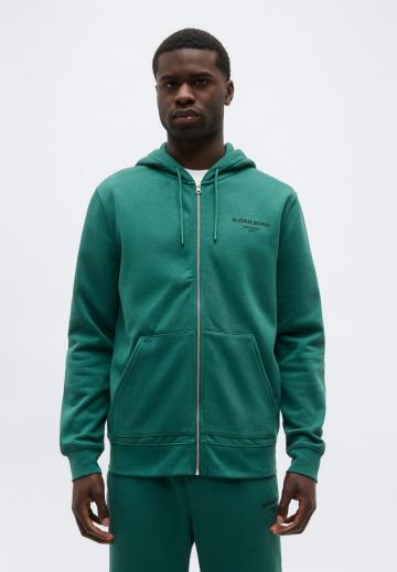 Спортивная кофта