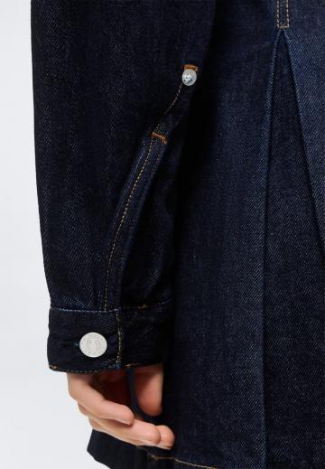 Короткая куртка