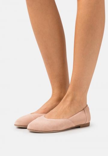 Спортивные балетки