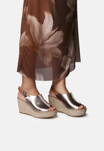 Туфли с открытым носом