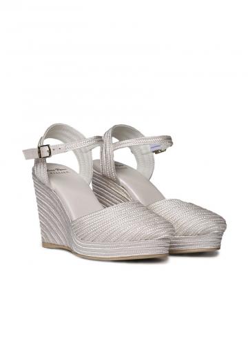 Туфли на танкетке