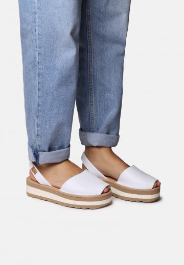 Туфли с открытым носом