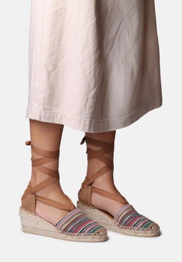 Туфли на шнуровке