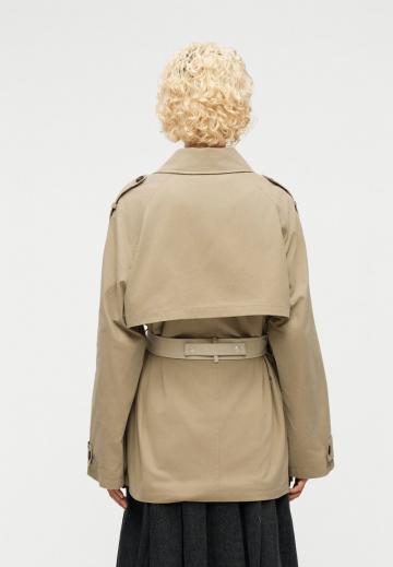 Короткое пальто