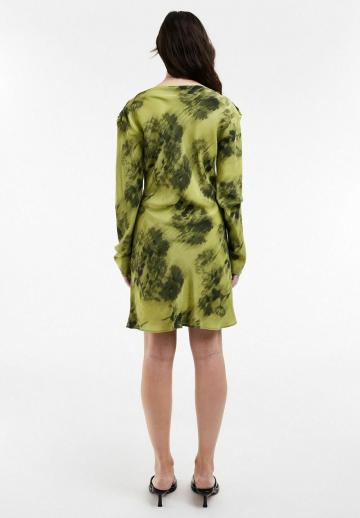 Короткое платье