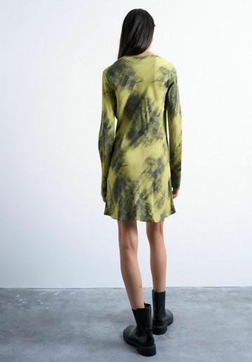 Короткое платье