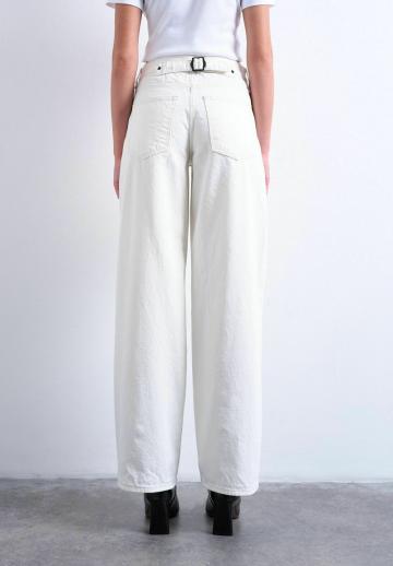 Свободные джинсы