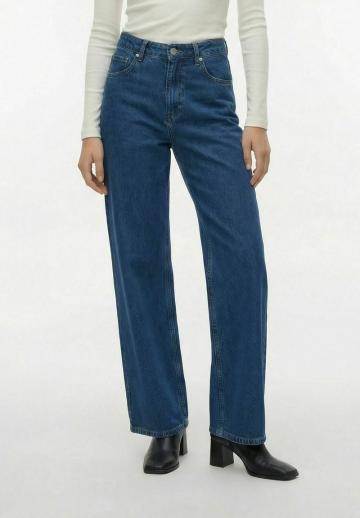 Свободные джинсы