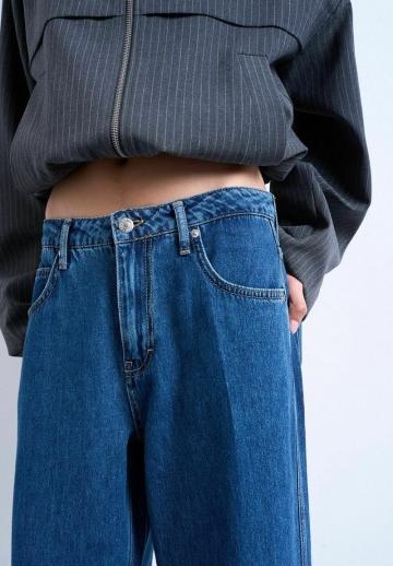 Свободные джинсы