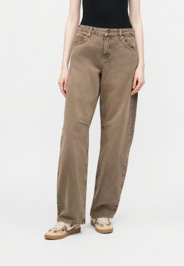 Прямые джинсы