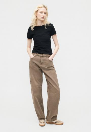 Прямые джинсы