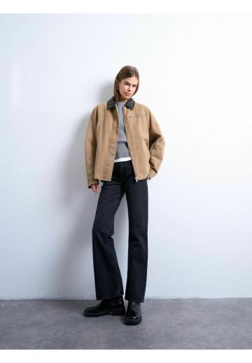 Куртка с накладнымит карманами