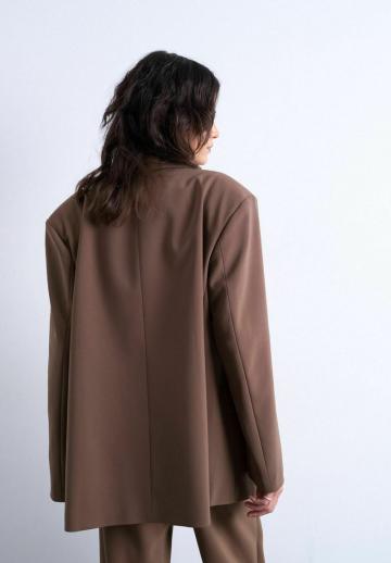 Короткое пальто