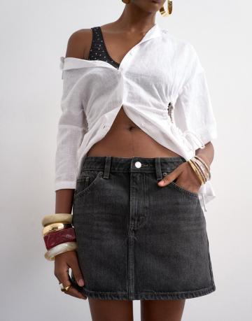 Юбка с накладными карманами