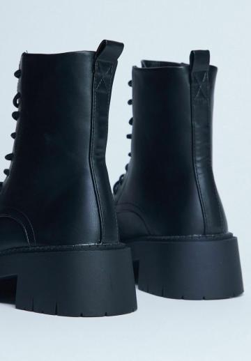 Полусапожки на платформе