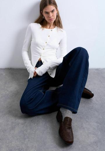 Вязаная кофта