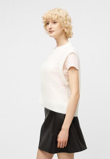 Пуловер без рукавов