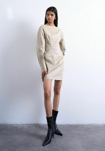 Короткое платье