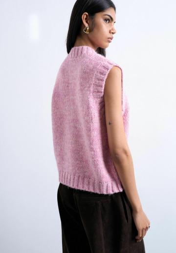 Пуховой жилет