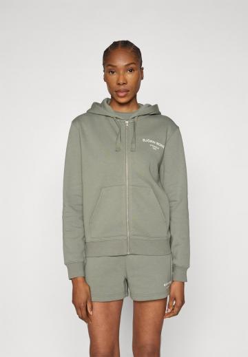 Спортивная толстовка