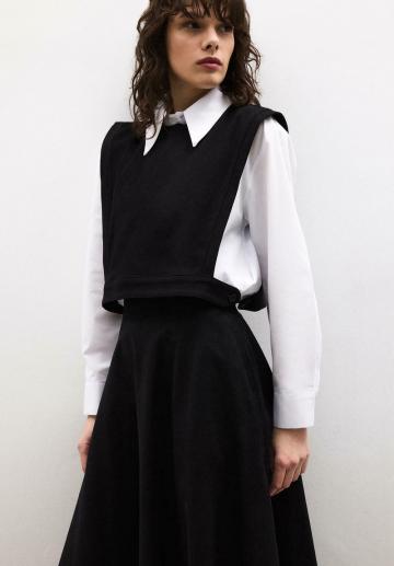 Блузка без рукавов