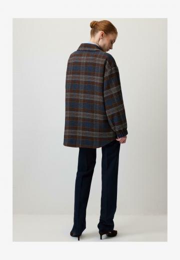 Короткое пальто