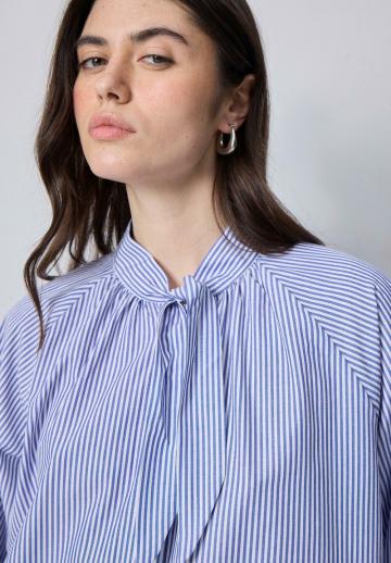 Длинная блузка