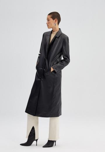 Пальто из искусственной кожи