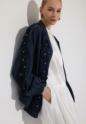 Короткое пальто