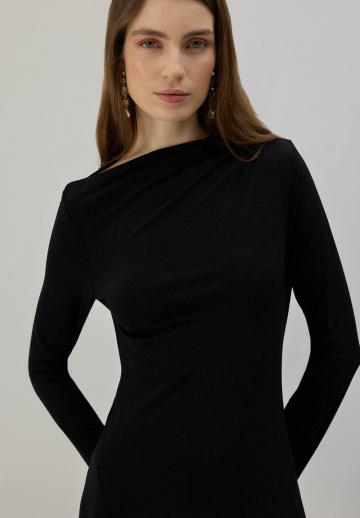 Вязаное платье