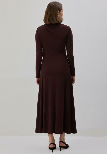 Вязаное платье