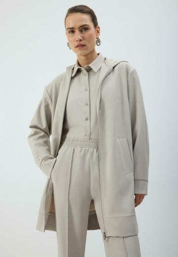 Короткое пальто