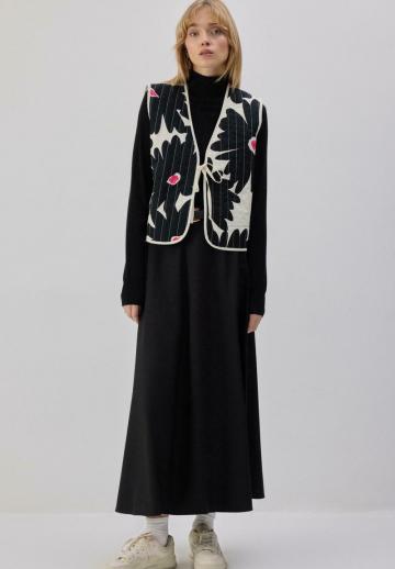 Жаккардовая вязаная кофта