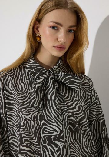 Длинная блузка