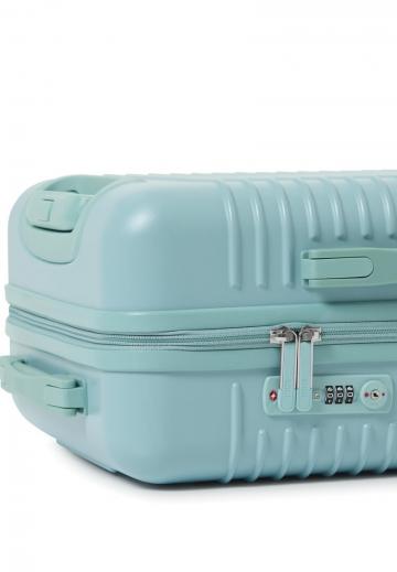 Набор чемоданов