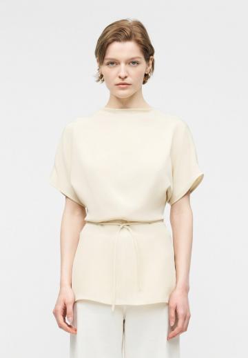 Атласная блузка