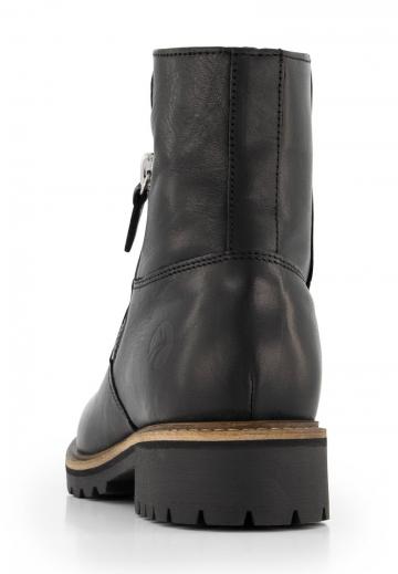 Зимние ботинки