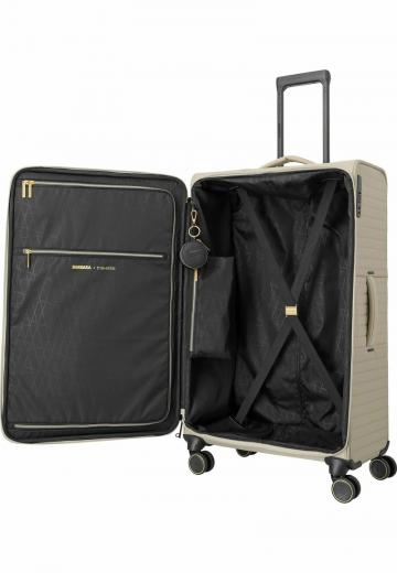 Чемодан на колесах