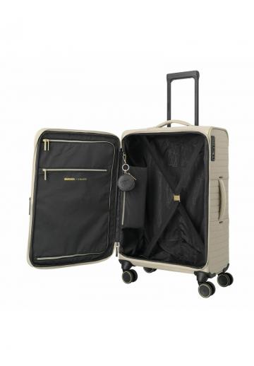 Набор чемоданов