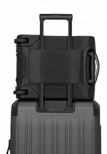 Чемодан на колесах